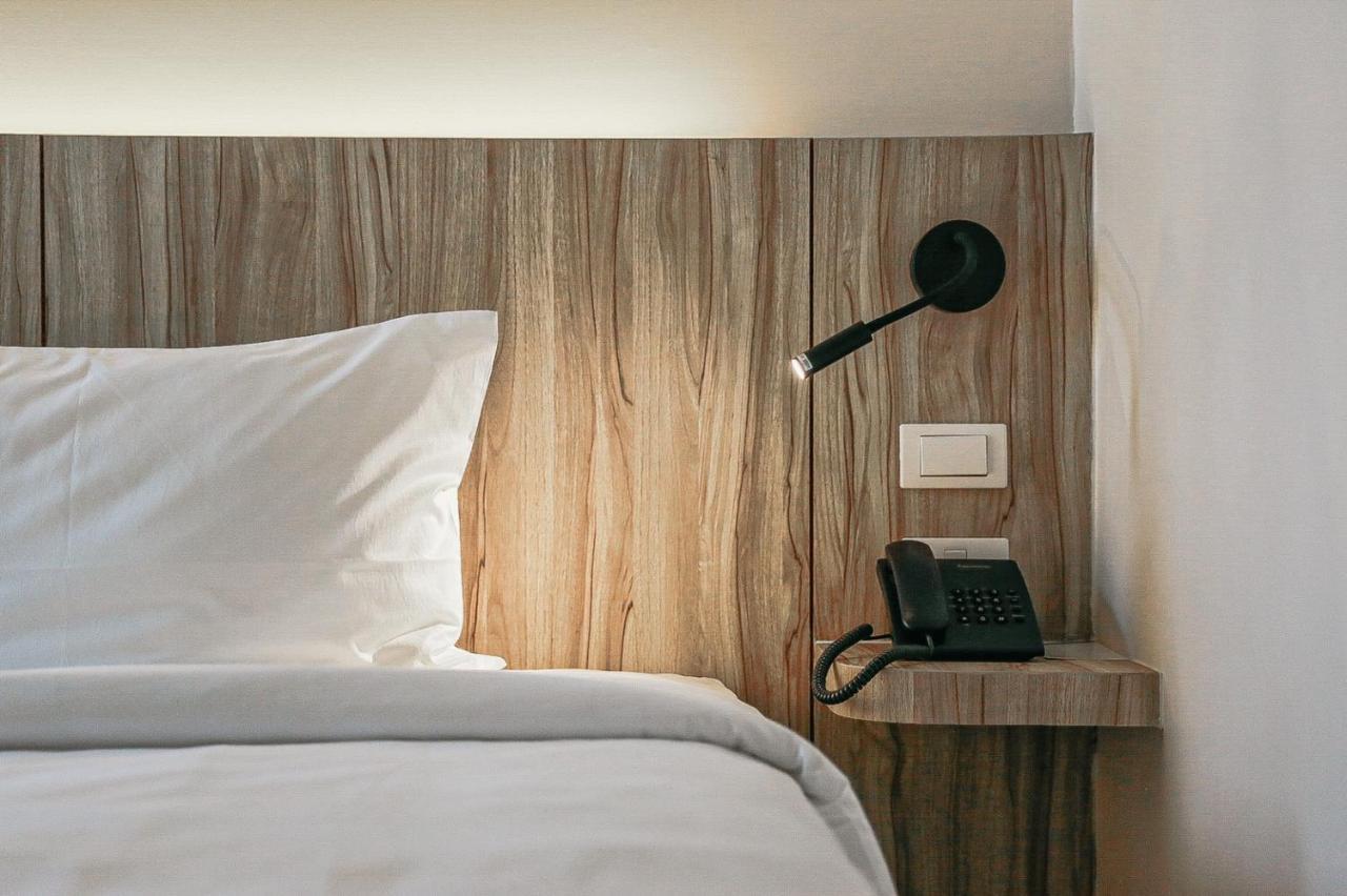 Hotel Homitel Bangkok Extérieur photo