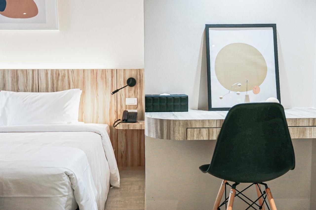 Hotel Homitel Bangkok Extérieur photo