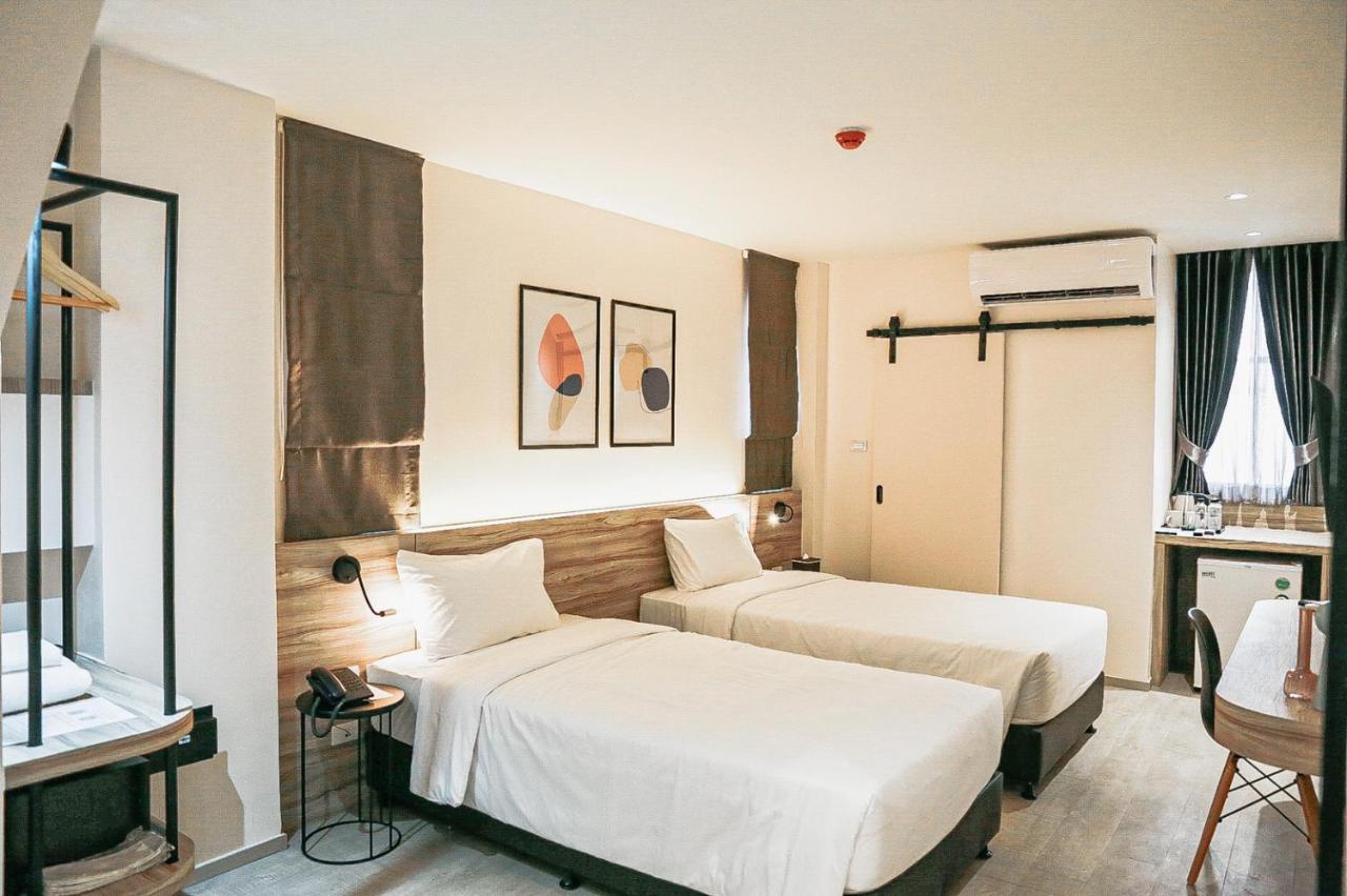 Hotel Homitel Bangkok Extérieur photo